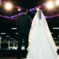 格鬥遊戲職業選手GamerBee在EVO比賽舞台拍攝婚紗照