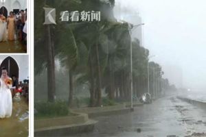 台風致暴雨水淹教堂新人盛邀親朋見證趟水完婚稱"吉時已到