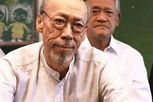 暴瘦惹關注！74歲香港資深老戲骨近照曝光曾被譽為香港幽默祖師