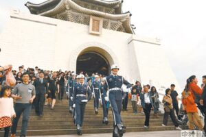 1124大敗 綠營不敢硬來 政委拋 中正紀念堂變立法院