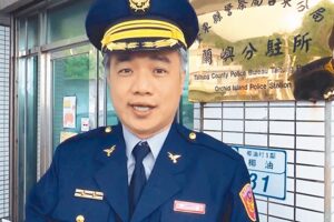 警官策畫運25億毒品 偷渡暈船無處逃