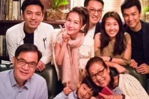 他前妻是TVB最美花旦，擁十億身家卻在40歲入行跑龍套！