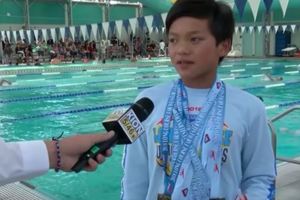 10歲男打破「飛魚」維持23年的紀錄　網讚嘆：下一個水中怪物