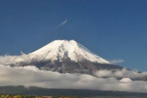 WinterisComing…?富士山降下今年第一道瑞雪!