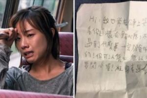 女大生在公車上泣不成聲　暖心男「遞紙條」讓她感動到露出微笑