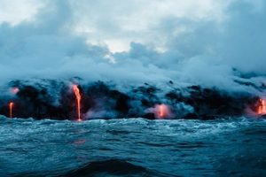 菲噴發火山遭逢豪雨 泥流恐掩埋社區