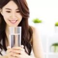 空腹喝水，身體會出現【8個神奇變化】，難怪日本女性總能以苗條健康聞名