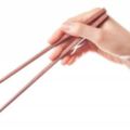 心理測試：你是什麼樣的拿筷子姿勢，測你另一半性格