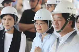 蔡英文下鄉宣傳「前瞻」吃秤砣鐵心跟民意拼了？