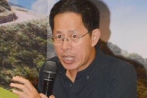 劉克襄：三四年級拖垮台灣