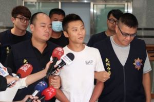 「為何要欺負我的小弟？」不滿小弟被栽贓　角頭大哥率眾追殺前堂主！似乎道上兄弟都得要用這種方式才能顯示身分地位