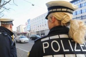 在女警面前連放2響屁衰男吃3.2萬元罰單