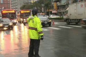 很多人以為「義交」是在當義工，沒想到「誇張福利」竟好到讓人嫉妒！