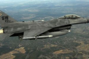 空軍F-16A/B升級F-16V出廠測試軍方揚言解放軍不敢再繞台