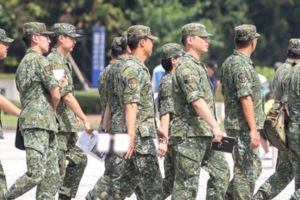 賴揆：軍人年改與公教同步實施