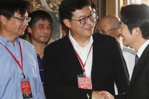 綠營人士私下抱怨姚文智：是只「殘廢飛不起來的母雞」