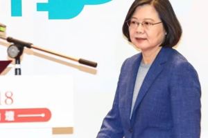 蔡英文批「以核養綠」落伍鄉民譏「以肺養綠、厲害了我的黨」