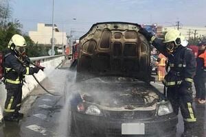 彰化二林離奇火燒車男子陳屍駕駛座