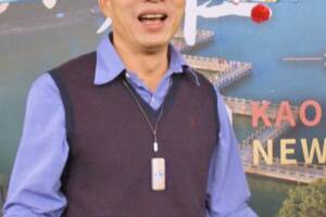 韓國瑜扮財神爺 酸：民進黨也來發高雄市政府紅包！