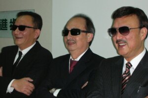 雙重標準或選票考量？李艷秋：立委補選的兩個貪污犯