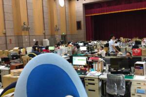 韓國瑜耍官威？議員踢爆：市長換新辦公室讓基層擠在禮堂工作
