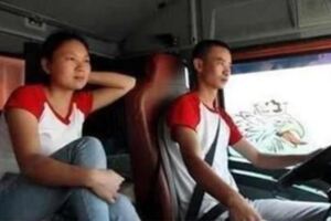 為什麼貨車司機一般都會帶著老婆一起跑貨？一位老司機偷偷告訴你「實情」