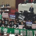 綠議員喊拒絕一國兩制！韓國瑜：高雄必須找回海洋精神，用愛與包容態度走向世界，也讓世界走進高雄。希望團結掌握發展契機，高雄成為世界亮點。