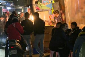 士林夜市吃宵夜 遭10多名惡煞尋仇砍殺