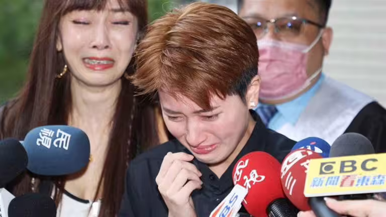 鄭靚歆對知名整復師提告過失傷害,控訴接受整復卻讓她骨折。(圖/資料照) 鄭靚歆對知名整復師提告過失傷害,控訴接受整復卻讓她骨折。(圖/資料照)