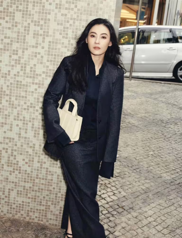 44歲的張柏芝已經是三個小孩的媽媽。(圖/翻攝自張柏芝小紅書) 44歲的張柏芝已經是三個小孩的媽媽。(圖/翻攝自張柏芝小紅書)