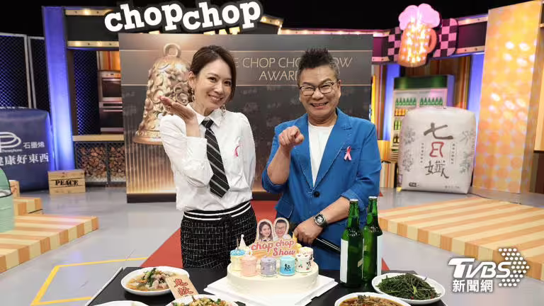 Melody(左)請辭和沈玉琳搭檔主持的《11點熱吵店》。(圖/資料照) Melody(左)請辭和沈玉琳搭檔主持的《11點熱吵店》。(圖/資料照)