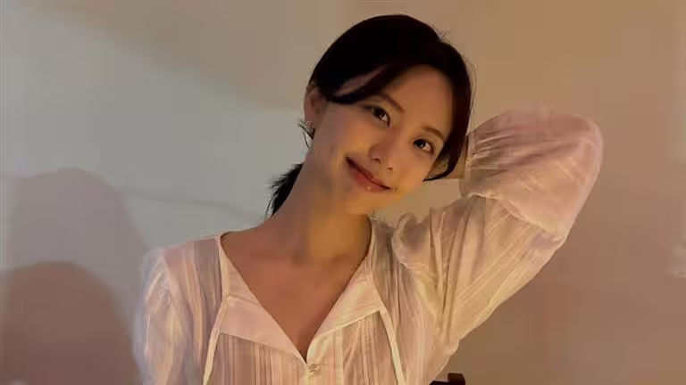 I.L是韓國女團IRRIS的成員。(圖/翻攝自azureoone IG) I.L是韓國女團IRRIS的成員。(圖/翻攝自azureoone IG)