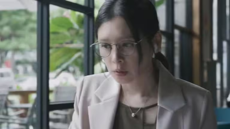 徐若瑄分享自己創作《接住我》的理念,透露自己已經被兒子「接住」無數次。(圖/翻攝徐若瑄YT) 徐若瑄分享自己創作《接住我》的理念,透露自己已經被兒子「接住」無數次。(圖/翻攝徐若瑄YT)