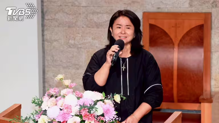 裘海正昨為林沖追思音樂會獻唱。(圖/趙世平攝) 裘海正昨為林沖追思音樂會獻唱。(圖/趙世平攝)