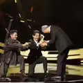 73歲金士傑奪第一屆劇王！感性謝小25歲妻子 劉冠廷、施名帥跪著頒獎