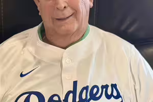 震撼！傳奇歌手驚傳驟逝享壽82歲 家人悲痛證實：現在不知該說什麼