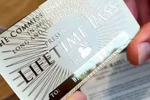 全台僅2人擁有！陳偉殷開箱「傳說中的那張卡」