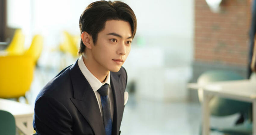 許凱成霸總帥到上熱搜！激吻譚松韻千次 發出「害羞喘息聲」