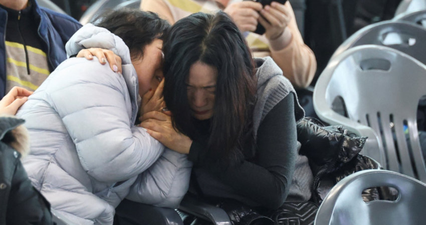 濟航空難179死「現場散落660塊屍塊」　家屬「還要等9天」哭癱
