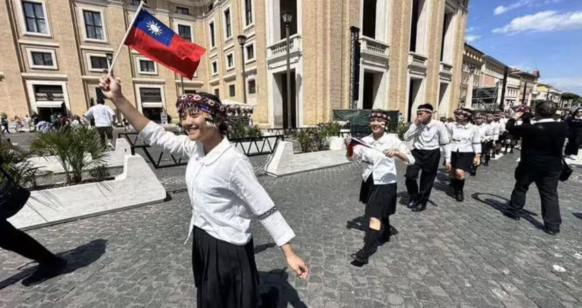 台灣天籟嗓音迴盪梵蒂岡 原聲童聲合唱團快閃演出