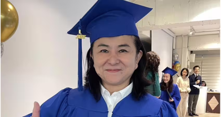恭喜！60歲裘海正宣布畢業 喜曬美國學院文憑