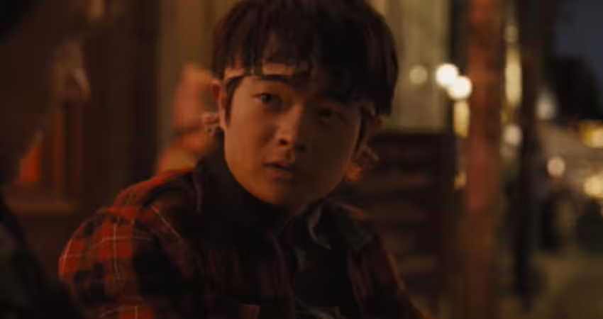 《小子難纏》經典回歸！續作全球賣破14億 71歲成龍體力驚人