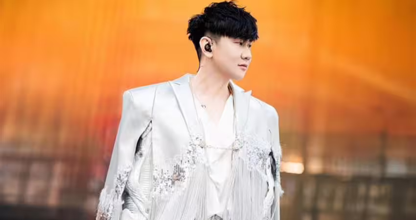 林俊傑鳥巢開唱！震撼宣布超大咖嘉賓是她 世紀同台合唱破億神曲