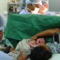 27歲產婦剛順產下孩子，突然渾身發冷，醫生掀開被子嚇得腿發軟