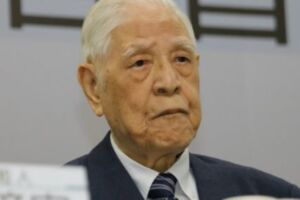 住院一個多月 李登輝現在的健康狀況是....