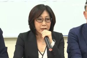 說錯了嗎…康裕成籲韓國瑜辭職參選　韓粉神護航：小英先辭