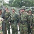 衣服破掉也要打1985！　菜鳥兵家長過度關心　新訓班長搖頭：國家完了