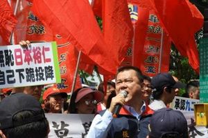 台灣統一促進黨民進黨抗議　警方大陣仗應對