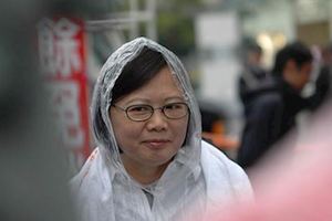 一場梅雨戳破蔡英文8千億前瞻謊言，連自家人也看不下去了!