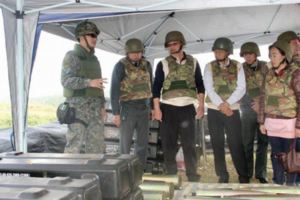 嘉義後輔幹部觀摩戰車砲射擊　提升全民國防教育成效